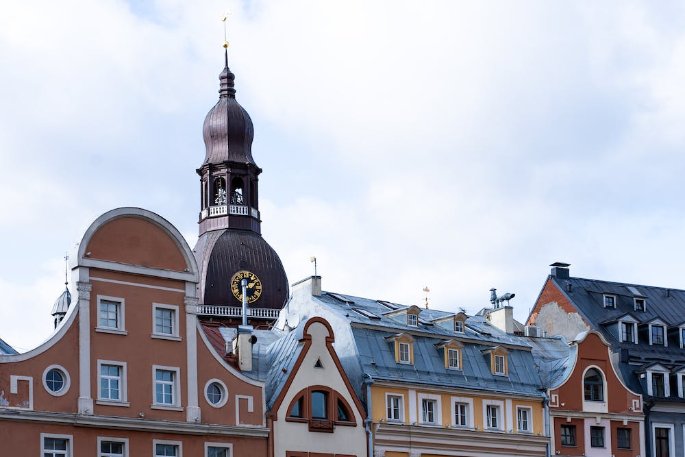 Odkryj uroki Rygi: Przewodnik po niezapomnianych wycieczkach do stolicy Łotwy