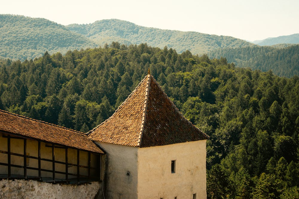 Odkrywanie tajemnic Transylwanii: przewodnik po niezapomnianych wycieczkach