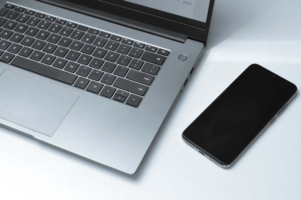 Jak testować portal: testy manualne, automatyczne i beta-testy z użytkownikami